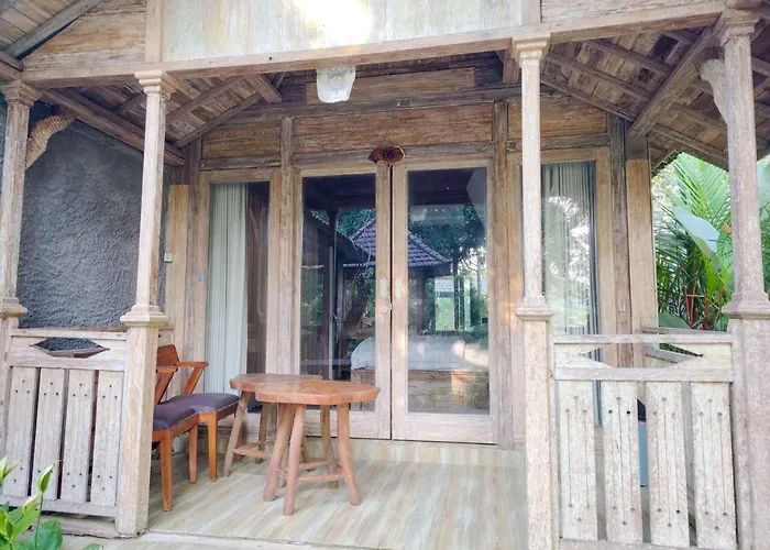 Villa Tangkas Wooden House Tampaksiring